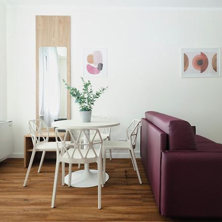 Joivy Charming Flats In The Heart Of Porta Nuova Apartment Milan Luaran gambar